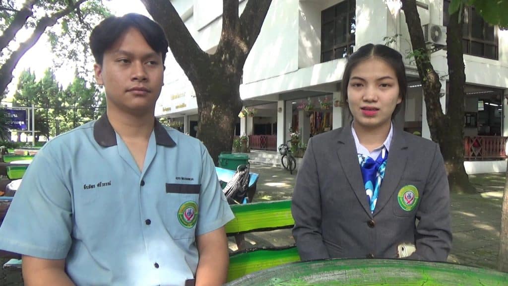 ฟังเสียงนร.สู้ชีวิต อยากได้ 1 หมื่น แบ่งเบาพ่อแม่ ฟังเสียงนร.สู้ชีวิต อยากได้ 1 หมื่น แบ่งเบาพ่อแม่