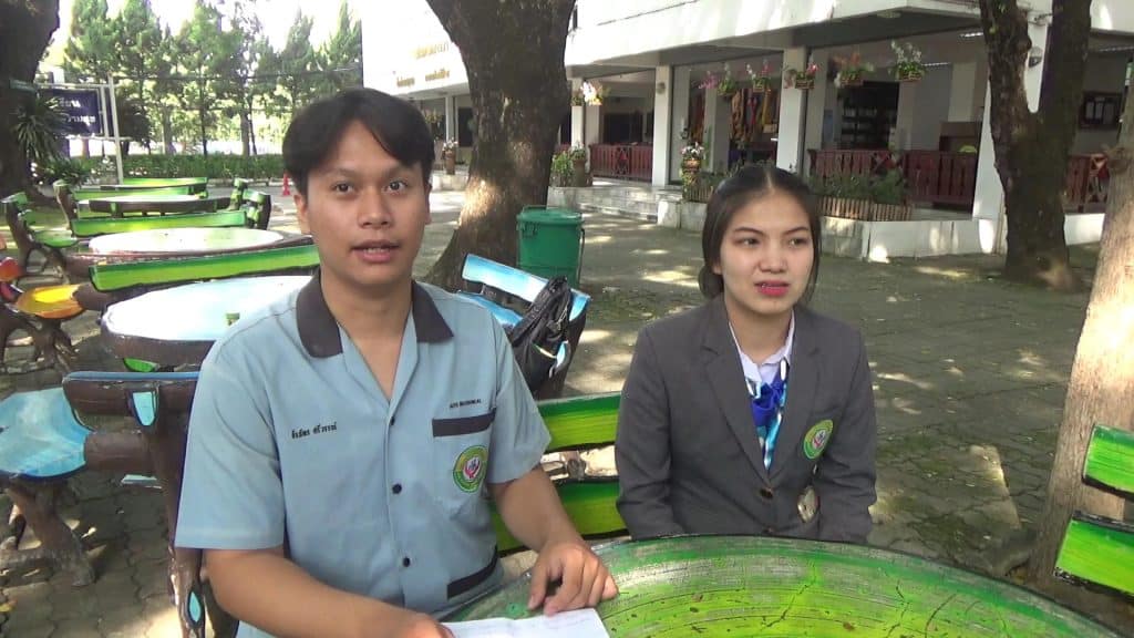 ฟังเสียงนร.สู้ชีวิต อยากได้ 1 หมื่น แบ่งเบาพ่อแม่ ฟังเสียงนร.สู้ชีวิต อยากได้ 1 หมื่น แบ่งเบาพ่อแม่