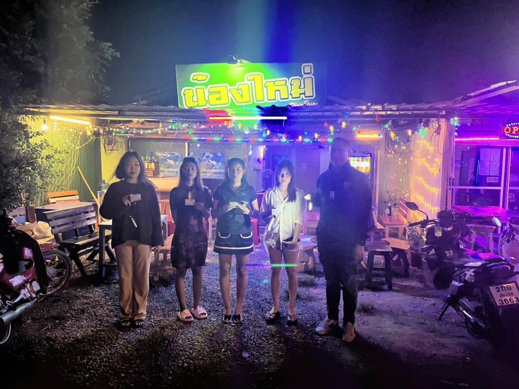 ตม.เชียงใหม่ ตรวจร้านคาราโอเกะ เข้มแรงงานต่างด้าวผิดกฎหมาย ตม.เชียงใหม่ ตรวจร้านคาราโอเกะ เข้มแรงงานต่างด้าวผิดกฎหมาย