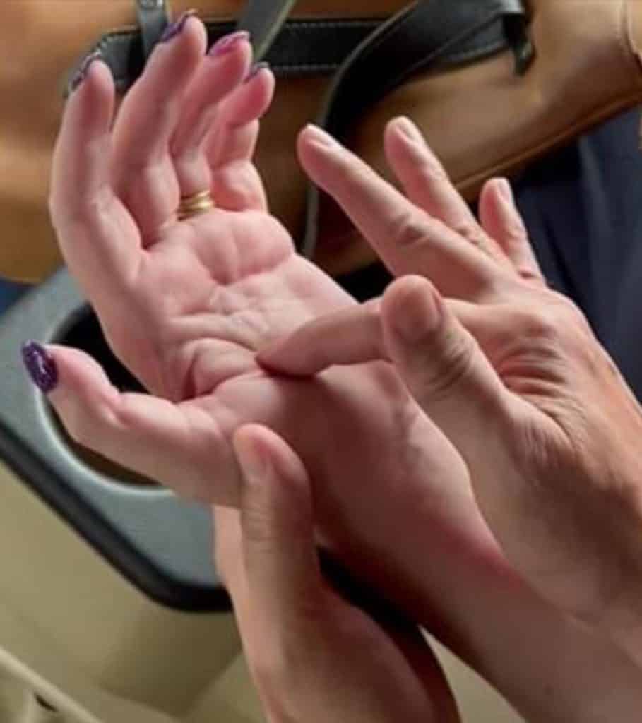 โลกที่คนตาดี ยังมองไม่เห็น (ตอนที่ 2) โลกที่คนตาดี ยังมองไม่เห็น (ตอนที่ 2)