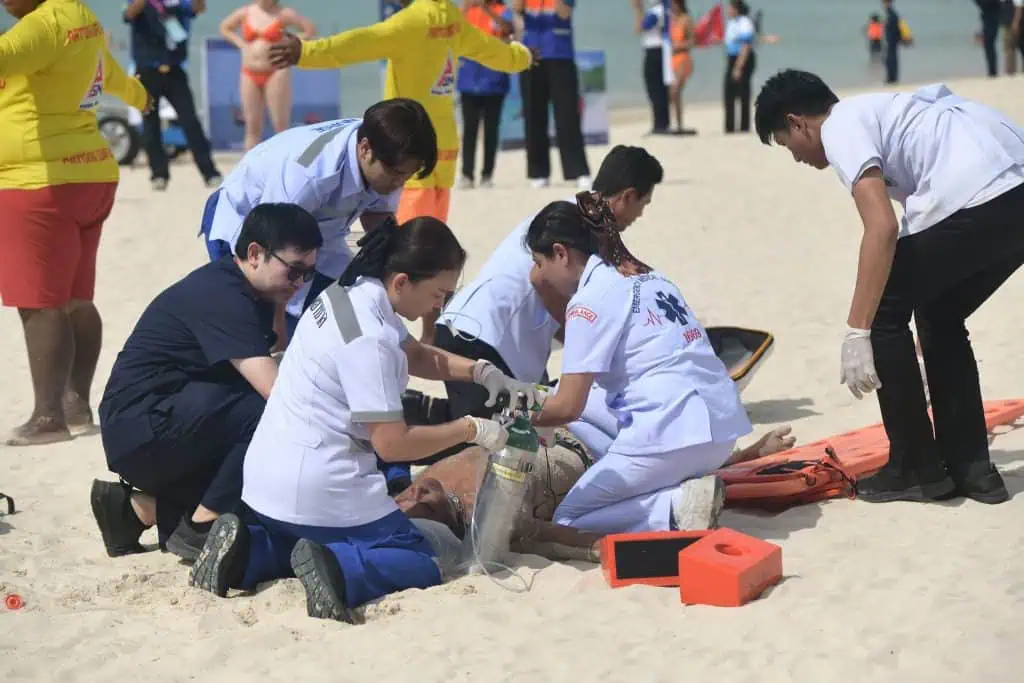 ​นายกฯ ลงพื้นที่ภูเก็ต ติดตามการฝึกซ้อมแผนบริหารจัดการช่วยเหลือผู้ประสบภัยทางทะเล ย้ำสร้างความเชื่อมั่นให้นักท่องเที่ยว