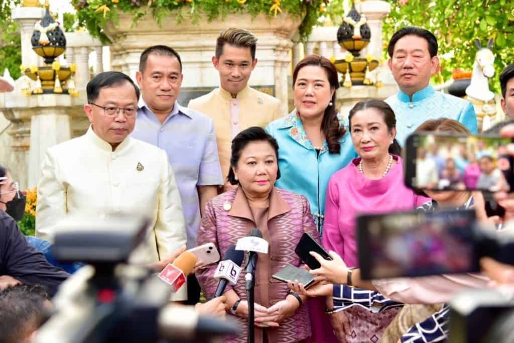 พวงเพ็ชร“ เผย ปีใหม่นี้ “วัดมหาธาตุ” เปิดเข้าชมครั้งแรก สมโภช 338 ปี ยิ่งใหญ่ 7 วันเต็ม พวงเพ็ชร“ เผย ปีใหม่นี้ “วัดมหาธาตุ” เปิดเข้าชมครั้งแรก สมโภช 338 ปี ยิ่งใหญ่ 7 วันเต็ม