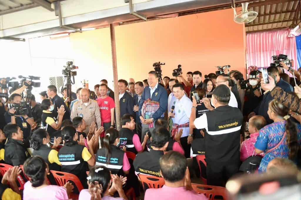 นายกฯ ติดตามการดำเนินงานป้องกันและแก้ไขปัญหายาเสพติด กลไกการบำบัดฟื้นฟูผู้ใช้ยาเสพติดโดยชุมชนเป็นฐาน CBTx บ้านภูดินทอง อ.นากลาง จ.หนองบัวลำภู ยินดีกับทุกคนที่สามารถเอาชนะยาเสพติดได้ นายกฯ ติดตามการดำเนินงานป้องกันและแก้ไขปัญหายาเสพติด กลไกการบำบัดฟื้นฟูผู้ใช้ยาเสพติดโดยชุมชนเป็นฐาน CBTx บ้านภูดินทอง อ.นากลาง จ.หนองบัวลำภู ยินดีกับทุกคนที่สามารถเอาชนะยาเสพติดได้