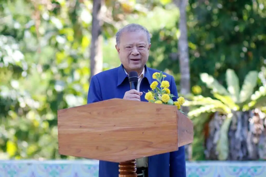 “ที่ปรึกษา กมธ.วุฒิฯ” เปิดโครงการวันหยุด ปันสุข ปักหมุด วังน้ำเขียว กิจกรรม “คลายหนาว สร้างสัมพันธ์ CSR” ชมรมช่างภาพการเมือง