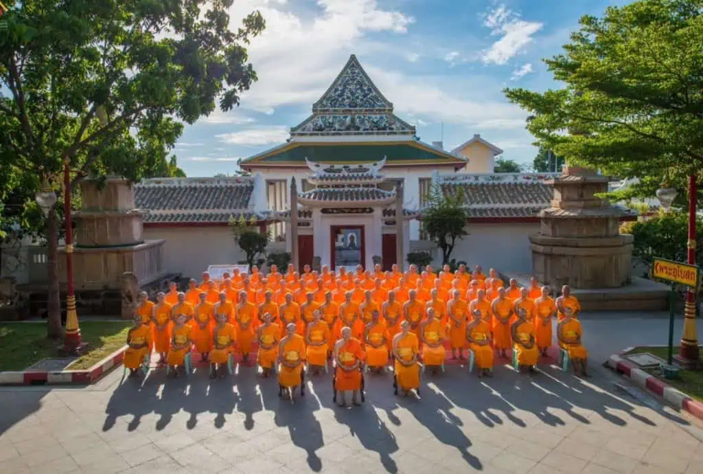 มูลนิธิอาสาเพื่อนพึ่ง (ภาฯ) ยามยาก สภากาชาดไทย จัดพิธีเจริญพระพุทธมนต์ ถวายเป็นพระกุศลใน สมเด็จพระเจ้าลูกเธอ เจ้าฟ้าพัชรกิติยาภา นเรนทิราเทพยวดี กรมหลวงราชสาริณีสิริพัชร มหาวัชรราชธิดา และ พระเจ้าวรวงศ์เธอ พระองค์เจ้าโสมสวลี กรมหมื่นสุทธนารีนาถ