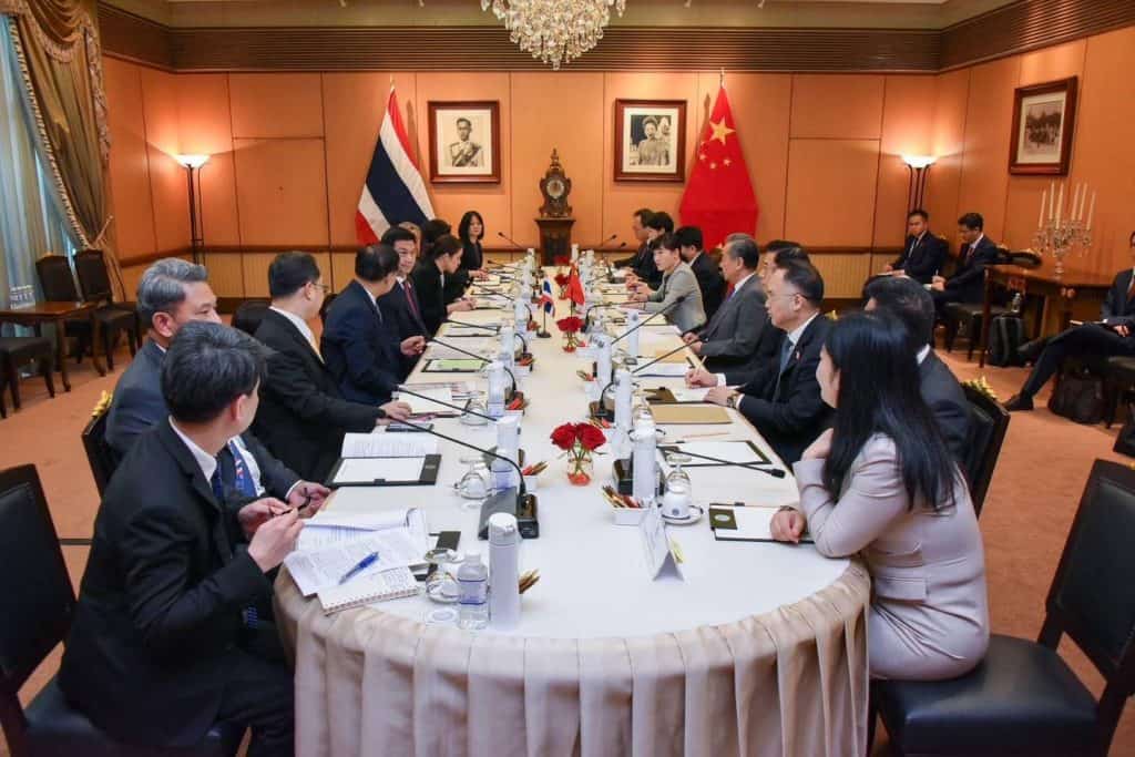 ไทย-จีนเซ็นแล้ว ‘วีซ่าฟรี’ ถาวร ดีเดย์ 1 มี.ค. ไทย-จีนเซ็นแล้ว ‘วีซ่าฟรี’ ถาวร ดีเดย์ 1 มี.ค.