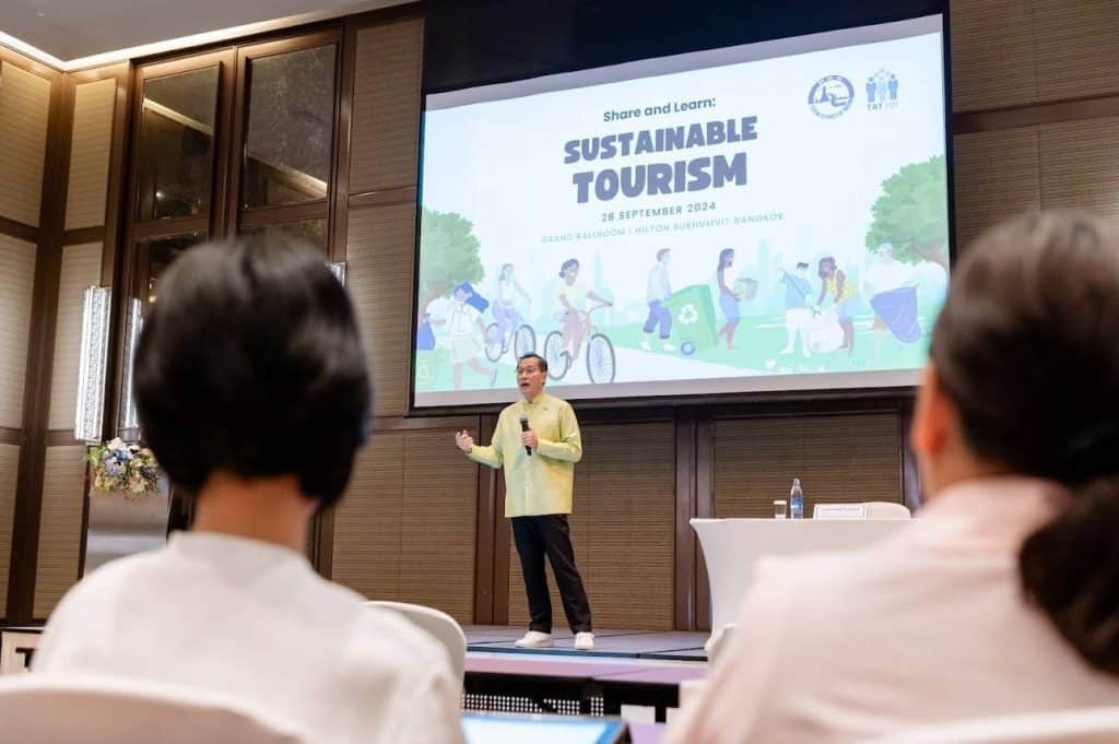 คุณวีระศักดิ์ โควสุรัตน์ บรรยายพิเศษในหัวข้อ "การพัฒนาการท่องเที่ยวไทย…สู่ความยั่งยืน" คุณวีระศักดิ์ โควสุรัตน์ บรรยายพิเศษในหัวข้อ "การพัฒนาการท่องเที่ยวไทย…สู่ความยั่งยืน"