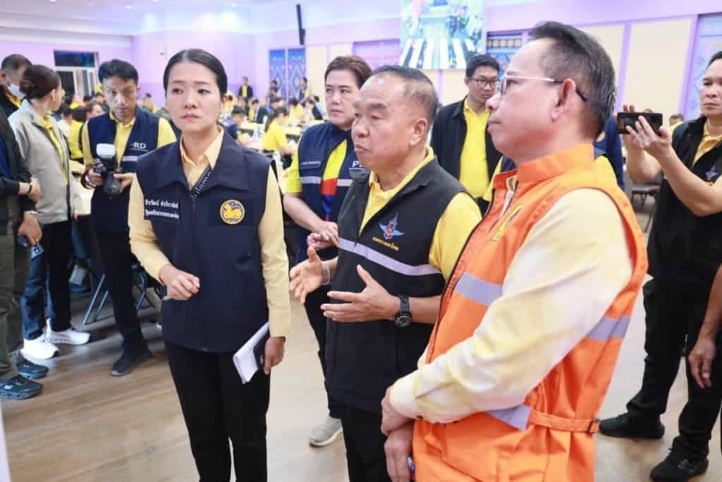 รมช.มหาดไทย และ รมช.กลาโหม ผนึกกำลังติดตามขับเคลื่อนศูนย์ศปช. ส่วนหน้า จังหวัดเชียงราย ตามข้อสั่งการนายกรัฐมนตรี รมช.มหาดไทย และ รมช.กลาโหม ผนึกกำลังติดตามขับเคลื่อนศูนย์ศปช. ส่วนหน้า จังหวัดเชียงราย ตามข้อสั่งการนายกรัฐมนตรี