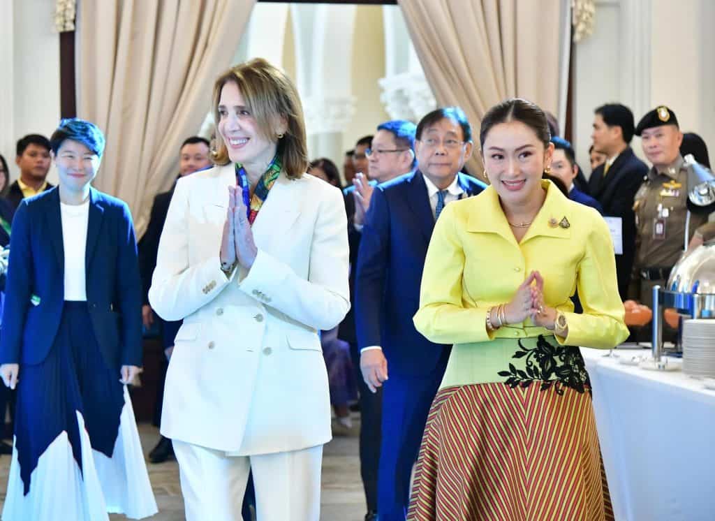 นายกฯ ขอบคุณ Google ประกาศการลงทุนในไทยสูงกว่า 35,000 ล้านบาท พร้อมผลักดัน Data Center แห่งแรกในไทย นายกฯ ขอบคุณ Google ประกาศการลงทุนในไทยสูงกว่า 35,000 ล้านบาท พร้อมผลักดัน Data Center แห่งแรกในไทย