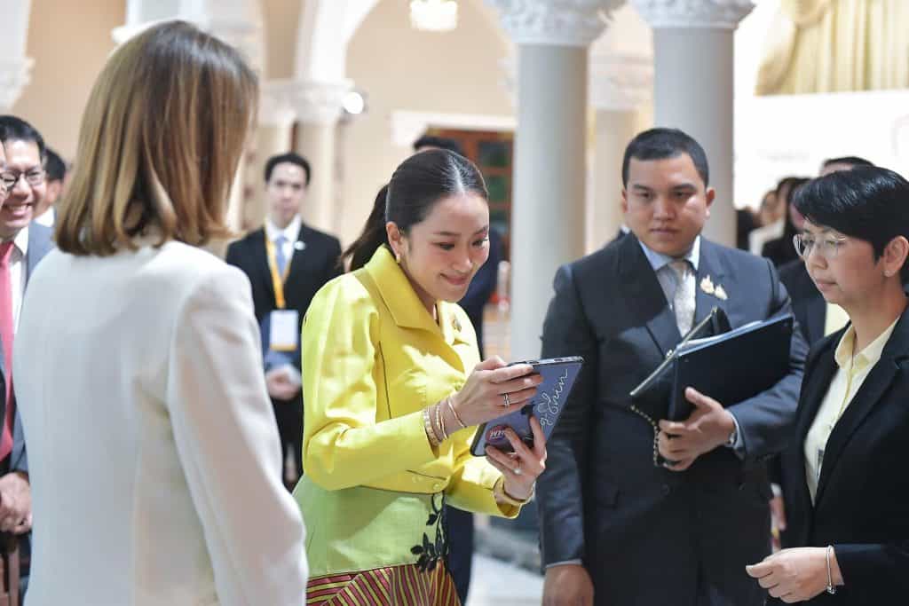 นายกฯ ขอบคุณ Google ประกาศการลงทุนในไทยสูงกว่า 35,000 ล้านบาท พร้อมผลักดัน Data Center แห่งแรกในไทย นายกฯ ขอบคุณ Google ประกาศการลงทุนในไทยสูงกว่า 35,000 ล้านบาท พร้อมผลักดัน Data Center แห่งแรกในไทย