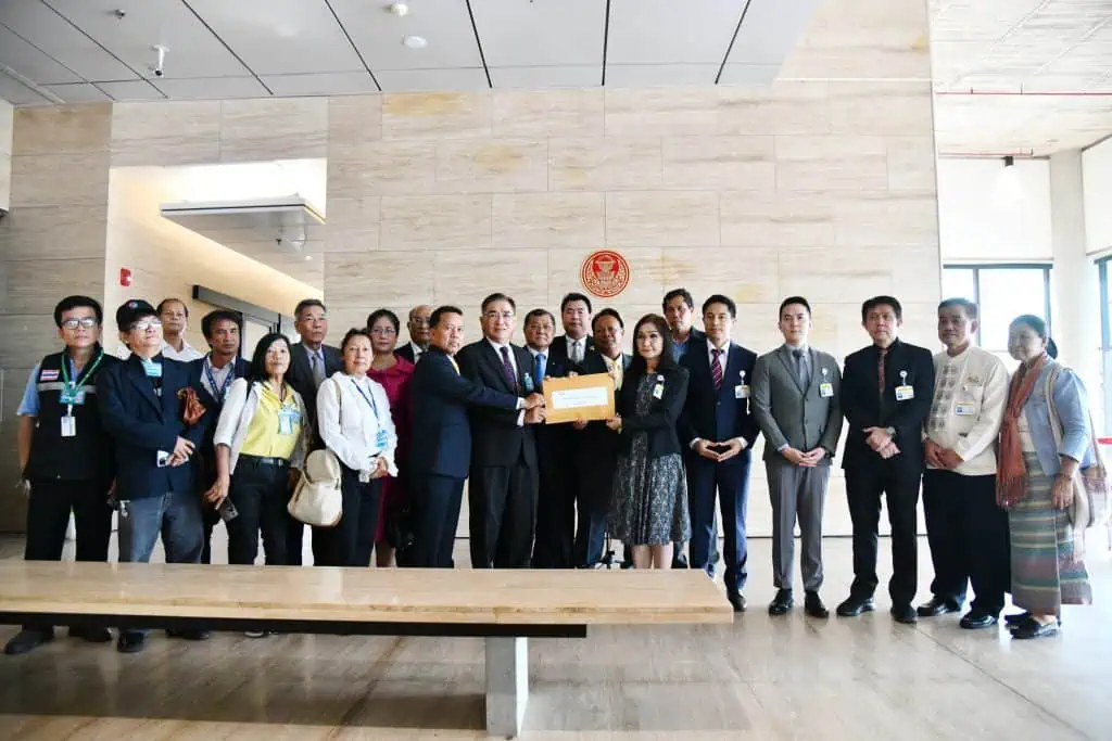 กลุ่มผู้ประกอบการท่องเที่ยว ร้อง สว.แก้ปัญหาทัวร์เทาข้ามชาติกระทบผู้ประกอบการท่องเที่ยวไทย