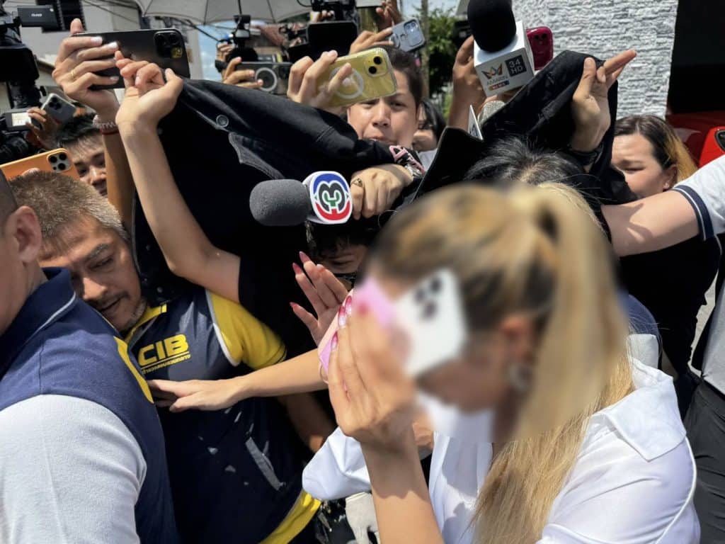 คุมตัว“แม่ตั๊ก ป๊าเบียร์”สอบที่กองปราบปราม คุมตัว“แม่ตั๊ก ป๊าเบียร์”สอบที่กองปราบปราม