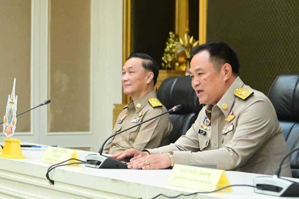 อนุทิน” นั่งหัวโต๊ะประชุมผู้บริหาร มท. นัดแรกปีงบ 68 รับปลัดใหม่ฝากความหวังพาข้าราชการสนองนโยบายรัฐบาล ย้ำประชาชนคือนายผู้ว่าฯไม่มีเกียร์ว่าง มุ่งไปข้างหน้าไม่เสียเวลามองอดีต อนุทิน” นั่งหัวโต๊ะประชุมผู้บริหาร มท. นัดแรกปีงบ 68 รับปลัดใหม่ฝากความหวังพาข้าราชการสนองนโยบายรัฐบาล ย้ำประชาชนคือนายผู้ว่าฯไม่มีเกียร์ว่าง มุ่งไปข้างหน้าไม่เสียเวลามองอดีต