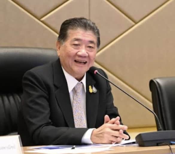 ภูมิธรรม' ยัน เร่งช่วยเหลือเต็มกำลัง วอนเข้าใจคนหน้างาน วิจารณ์ได้แต่อยากให้คิดมุมบวกบ้าง รับ ปรับวงเงินเยียวยา 9,000 ไม่ทันใจ เหตุติดหลักเกณฑ์กฎหมาย จ่อหารือ ครม.-กฤษฎีกา ภูมิธรรม' ยัน เร่งช่วยเหลือเต็มกำลัง วอนเข้าใจคนหน้างาน วิจารณ์ได้แต่อยากให้คิดมุมบวกบ้าง รับ ปรับวงเงินเยียวยา 9,000 ไม่ทันใจ เหตุติดหลักเกณฑ์กฎหมาย จ่อหารือ ครม.-กฤษฎีกา