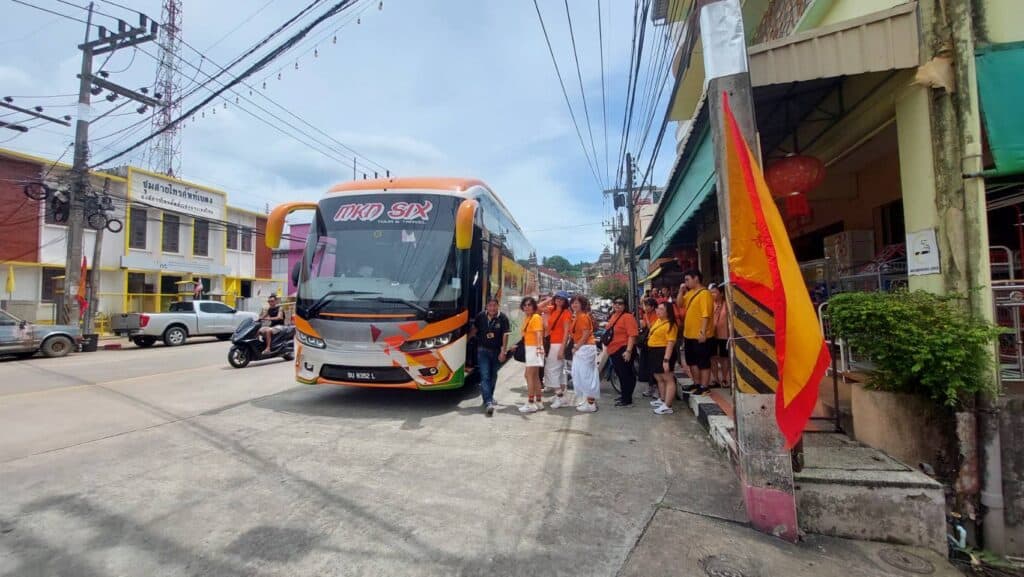 ยะลาเทศกาลถือศีลกินเจชาวไทยเชื้อสายจีนเมืองเบตงชาวมาเลเซียแห่ไหว้เจ้าแม่กวนอิมคึกคัก ยะลาเทศกาลถือศีลกินเจชาวไทยเชื้อสายจีนเมืองเบตงชาวมาเลเซียแห่ไหว้เจ้าแม่กวนอิมคึกคัก