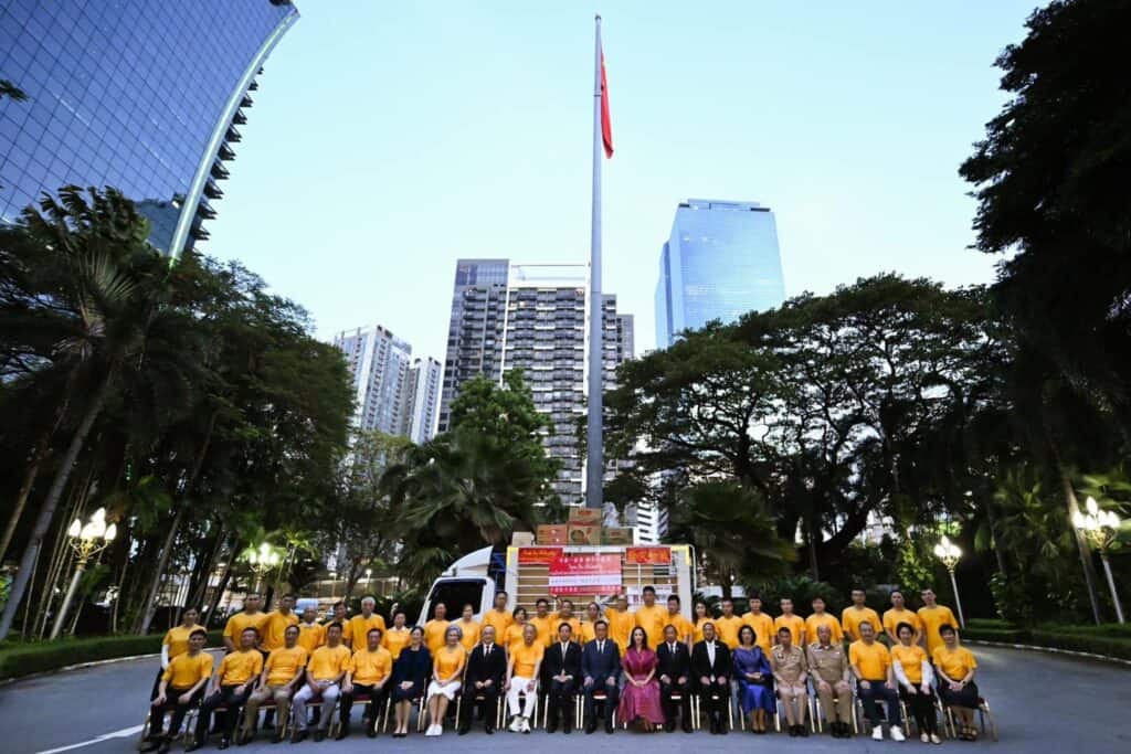 "อนุทิน" ขอบคุณสมาพันธ์ชาวจีนร่วมมอบของช่วยเหลือและส่งกำลังใจถึงผู้ประสบภัยน้ำท่วมภาคเหนือของไทย "อนุทิน" ขอบคุณสมาพันธ์ชาวจีนร่วมมอบของช่วยเหลือและส่งกำลังใจถึงผู้ประสบภัยน้ำท่วมภาคเหนือของไทย