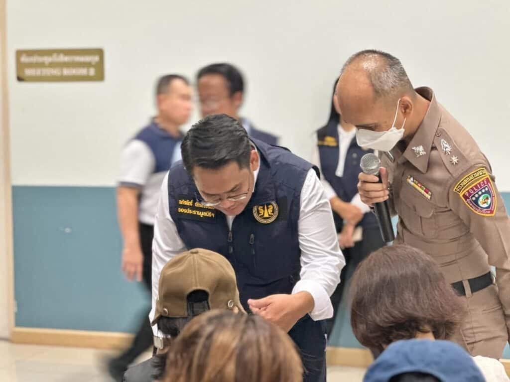 ‘พล.ต.อ.กิตติ์รัฐ’ สั่งระดมตำรวจสอบสวนกลาง เร่งสอบปากคำผู้เสียหายคดีบริษัทขายตรง คาดไม่เกินสัปดาห์ทราบเข้าข่ายความผิดใดบ้าง ประสาน ปปง.ใช้อำนาจอายัดทรัพย์เจ้าของบริษัท ‘พล.ต.อ.กิตติ์รัฐ’ สั่งระดมตำรวจสอบสวนกลาง เร่งสอบปากคำผู้เสียหายคดีบริษัทขายตรง คาดไม่เกินสัปดาห์ทราบเข้าข่ายความผิดใดบ้าง ประสาน ปปง.ใช้อำนาจอายัดทรัพย์เจ้าของบริษัท