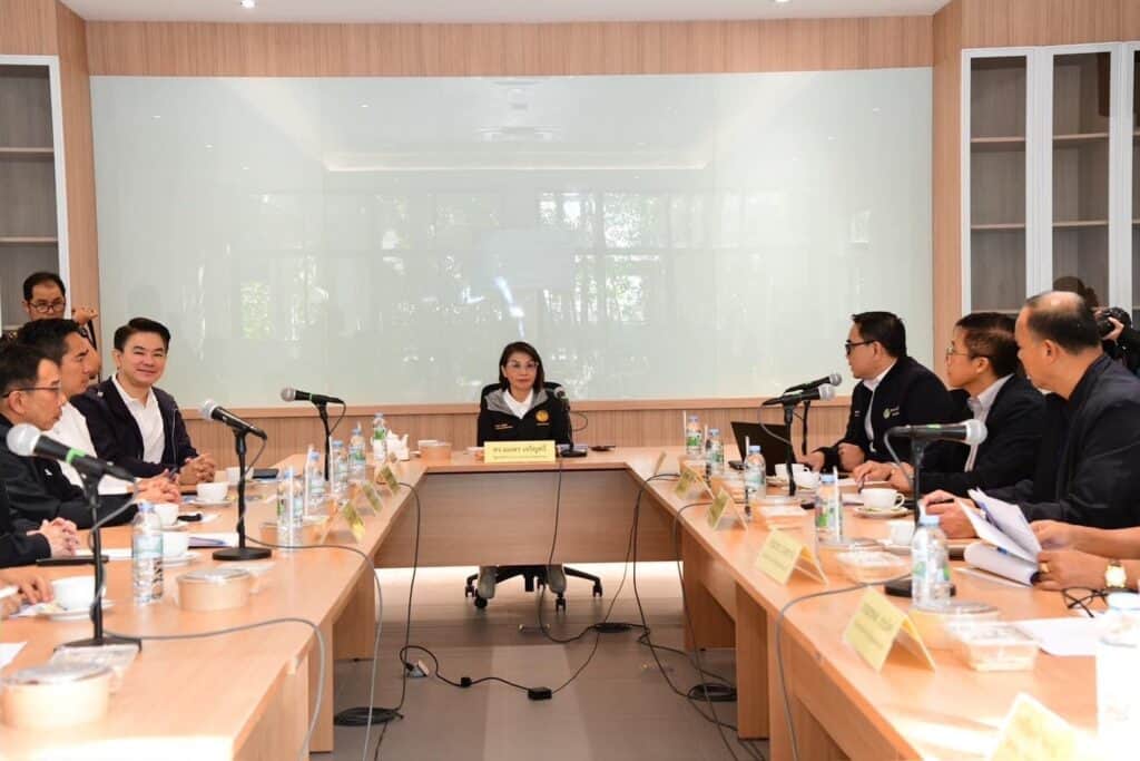 "มนพร" ชู "ท่าเรือคลองจิหลาด" ศูนย์กลางเชื่อมโยงการท่องเที่ยวทางทะเลจังหวัดกระบี่ - กำชับ "เจ้าท่า" เตรียมพร้อมอำนวยความสะดวกด้านการเดินทางให้กับนักเที่ยว ย้ำ ! ความปลอดภัยสำคัญสูงสุด "มนพร" ชู "ท่าเรือคลองจิหลาด" ศูนย์กลางเชื่อมโยงการท่องเที่ยวทางทะเลจังหวัดกระบี่ - กำชับ "เจ้าท่า" เตรียมพร้อมอำนวยความสะดวกด้านการเดินทางให้กับนักเที่ยว ย้ำ ! ความปลอดภัยสำคัญสูงสุด