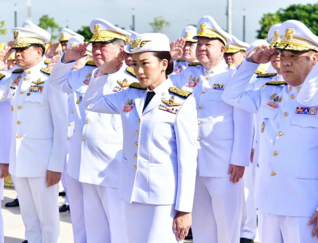 นายกรัฐมนตรี นำคณะรัฐมนตรี วางพวงมาลาเนื่องในวันนวมินทรมหาราช 13 ตุลาคม 2567 นายกรัฐมนตรี นำคณะรัฐมนตรี วางพวงมาลาเนื่องในวันนวมินทรมหาราช 13 ตุลาคม 2567