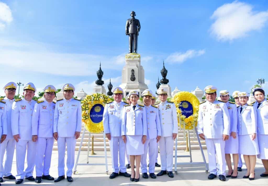 นายกรัฐมนตรี นำคณะรัฐมนตรี วางพวงมาลาเนื่องในวันนวมินทรมหาราช 13 ตุลาคม 2567 นายกรัฐมนตรี นำคณะรัฐมนตรี วางพวงมาลาเนื่องในวันนวมินทรมหาราช 13 ตุลาคม 2567