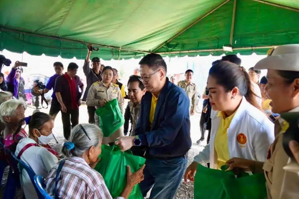 ประเสริฐ’ ลงพื้นที่พิษณุโลก-พิจิตร ให้กำลังใจผู้ประสบอุทกภัย สั่งเร่งระบายน้ำและฟื้นฟูเยียวยาให้กลับเข้าสู่ภาวะปกติโดยเร็ว 