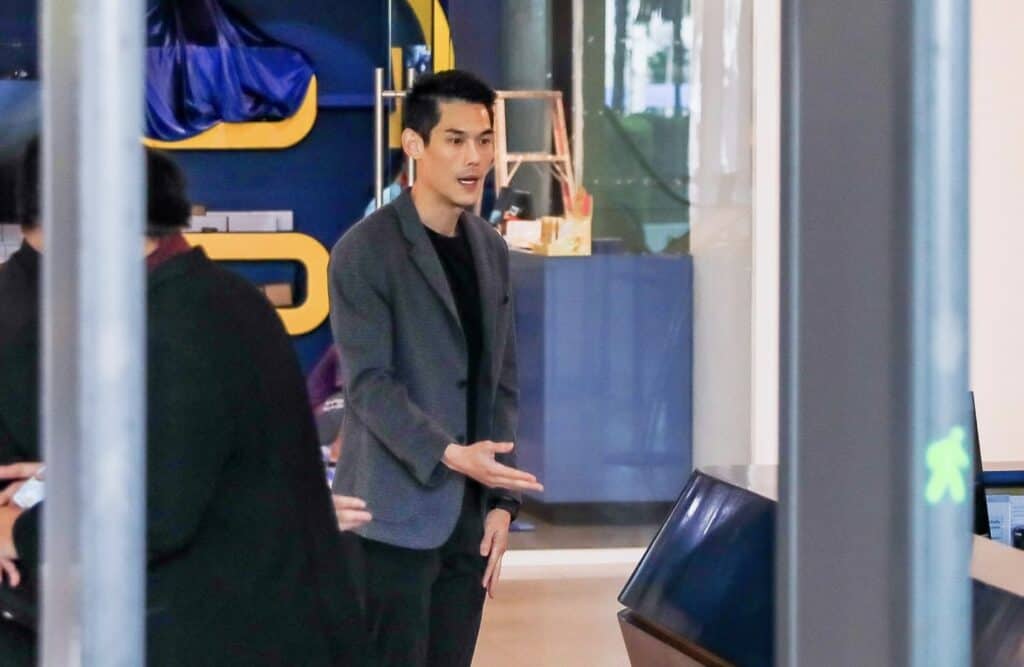 ‘กันต์‘ เข้าให้ปากคำพนักงานสอบสวน บก.ปคบ. ปม ดิ ไอคอนกรุ๊ป ชี้ถูกว่าตามถูก ผิดว่าตามผิด กรณีภรรยาชักชวนลงทุน ‘กันต์‘ เข้าให้ปากคำพนักงานสอบสวน บก.ปคบ. ปม ดิ ไอคอนกรุ๊ป ชี้ถูกว่าตามถูก ผิดว่าตามผิด กรณีภรรยาชักชวนลงทุน