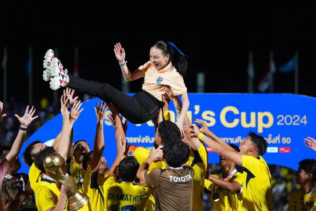  ‘ชนาธิป สรงกระสินธ์’ คว้า MVP หลังซัดประตูชัยพาช้างศึกคว้าแชมป์คิงส์ คัพ ครั้งที่ 50 ที่ จ.สงขลา