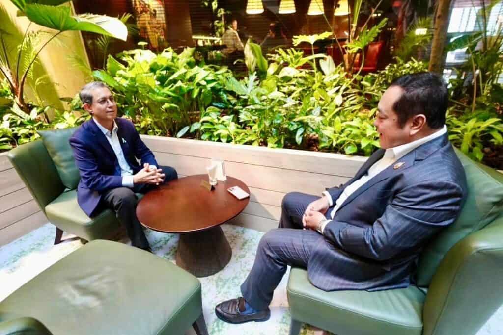 พ.ต.อ.ทวี หารือรัฐมนตรีแห่งสาธารณรัฐสิงคโปร์ แลกเปลี่ยนแนวทางส่งเสริมสังคมสมานฉันท์ พร้อมขยายความร่วมมือกับกระทรวงยุติธรรม พ.ต.อ.ทวี หารือรัฐมนตรีแห่งสาธารณรัฐสิงคโปร์ แลกเปลี่ยนแนวทางส่งเสริมสังคมสมานฉันท์ พร้อมขยายความร่วมมือกับกระทรวงยุติธรรม