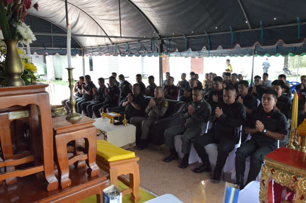 ฉก.ตร.นราธิวาส 93 ร่วมทำบุญถวายสังฆทานเสริมสร้างความเป็นศิริมงคลพร้อมอุทิศส่วนกุศลให้แก่ข้าราชการตำรวจที่ล่วงลับไปแล้ว เนื่องในวันตำรวจแห่งชาติ ฉก.ตร.นราธิวาส 93 ร่วมทำบุญถวายสังฆทานเสริมสร้างความเป็นศิริมงคลพร้อมอุทิศส่วนกุศลให้แก่ข้าราชการตำรวจที่ล่วงลับไปแล้ว เนื่องในวันตำรวจแห่งชาติ