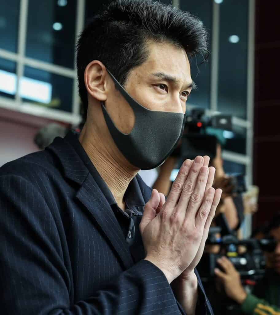 นาทีคุมตัว “บอสแซม-บอสกันต์” รวม 17 บอส “ดิไอคอนกรุ๊ป” ฝากขัง“ศาลอาญา” ค้านประกันตัว นาทีคุมตัว “บอสแซม-บอสกันต์” รวม 17 บอส “ดิไอคอนกรุ๊ป” ฝากขัง“ศาลอาญา” ค้านประกันตัว