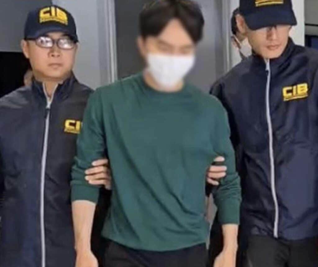 ศาลรับคำร้องฝากขัง ‘บอสพอล‘ นำตัวเข้าเรือนจำทันที หลังผู้ต้องหาไม่ยื่นขอประกันตัว ศาลรับคำร้องฝากขัง ‘บอสพอล‘ นำตัวเข้าเรือนจำทันที หลังผู้ต้องหาไม่ยื่นขอประกันตัว