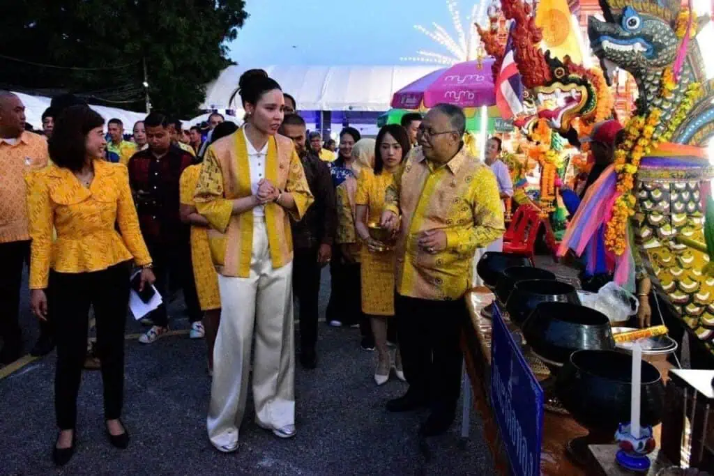 มท.3 ซาบีดา เป็นประธานในพิธีเปิดงานประเพณีชักพระอำเภอโคกโพธิ์ จังหวัดปัตตานี