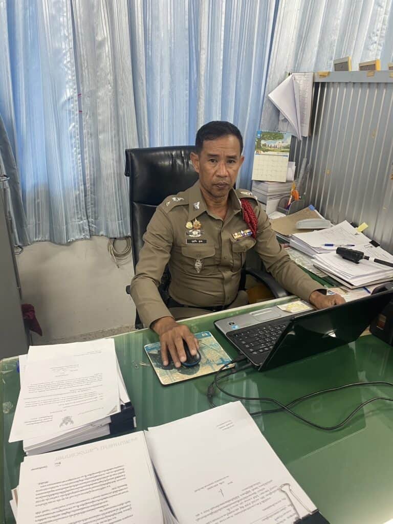 สภ.เมืองแม่ฮ่องสอนตั้งศูนย์รับเรื่องดิไอคอน สภ.เมืองแม่ฮ่องสอนตั้งศูนย์รับเรื่องดิไอคอน