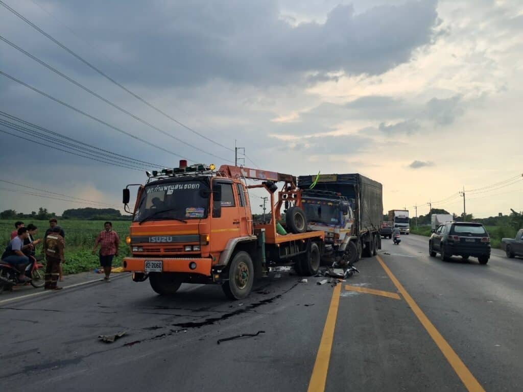 กระบะประสานงานรถบรรทุกข้าวสังเวย 3 ศพ ถนนพระแท่น กำแพงแสน กระบะประสานงานรถบรรทุกข้าวสังเวย 3 ศพ ถนนพระแท่น กำแพงแสน