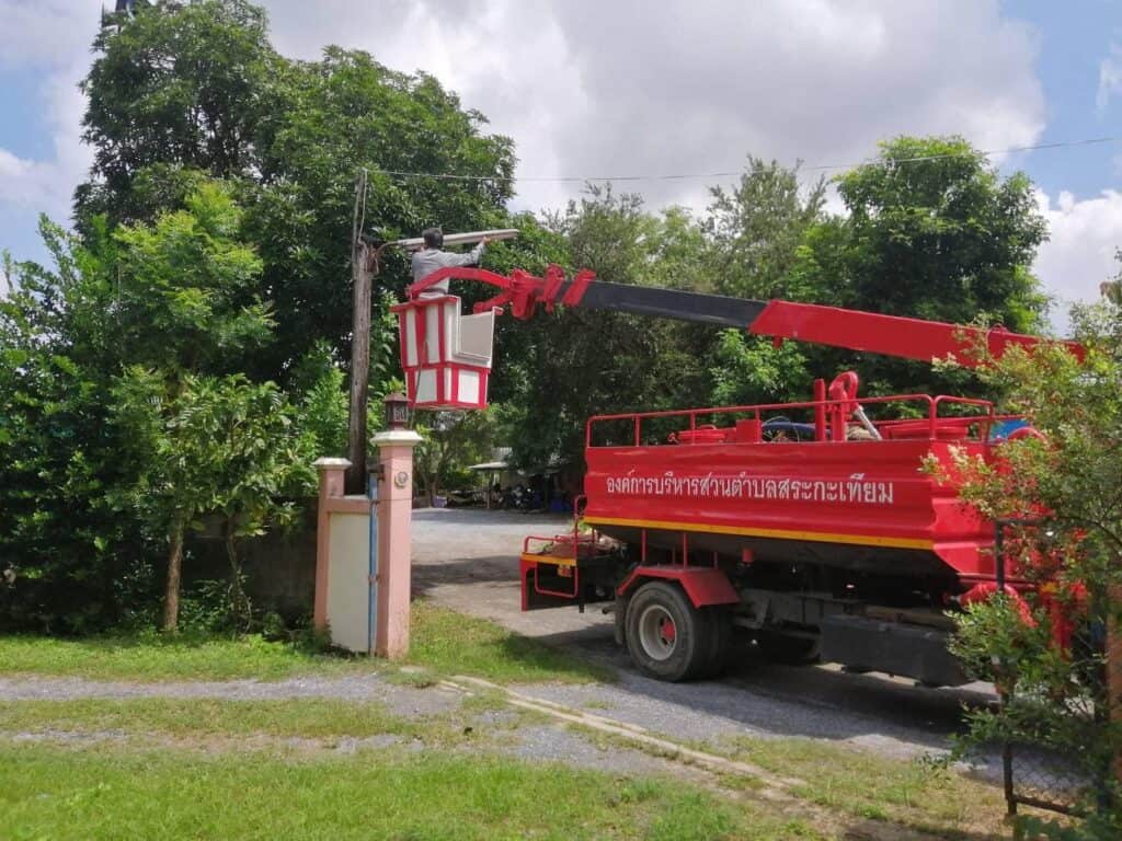 องค์กรปกครองส่วนท้องถิ่น จังหวัดนครปฐม ฉีดพ่นหมอกควันกำจัดยุงลาย ป้องกันโรคไข้เลือดออกระบาด หลังพบน้ำท่วมขังในหลายพื้นที่ องค์กรปกครองส่วนท้องถิ่น จังหวัดนครปฐม ฉีดพ่นหมอกควันกำจัดยุงลาย ป้องกันโรคไข้เลือดออกระบาด หลังพบน้ำท่วมขังในหลายพื้นที่