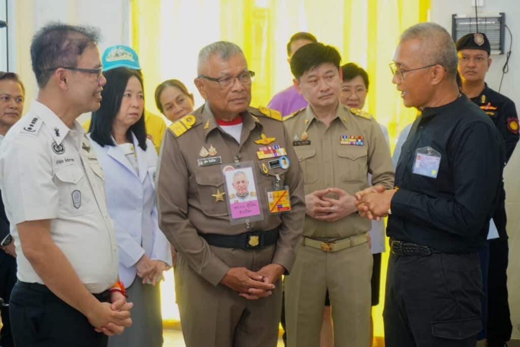 กรมวังผู้ใหญ่ในพระองค์ 904 เปิดโครงการคัดกรองมะเร็งลำไส้ใหญ่ด้วยการส่องกล้อง ( Colonoscopy) ครั้งแรกในประเทศ ที่เรือนจำกลางนครปฐม กรมวังผู้ใหญ่ในพระองค์ 904 เปิดโครงการคัดกรองมะเร็งลำไส้ใหญ่ด้วยการส่องกล้อง ( Colonoscopy) ครั้งแรกในประเทศ ที่เรือนจำกลางนครปฐม