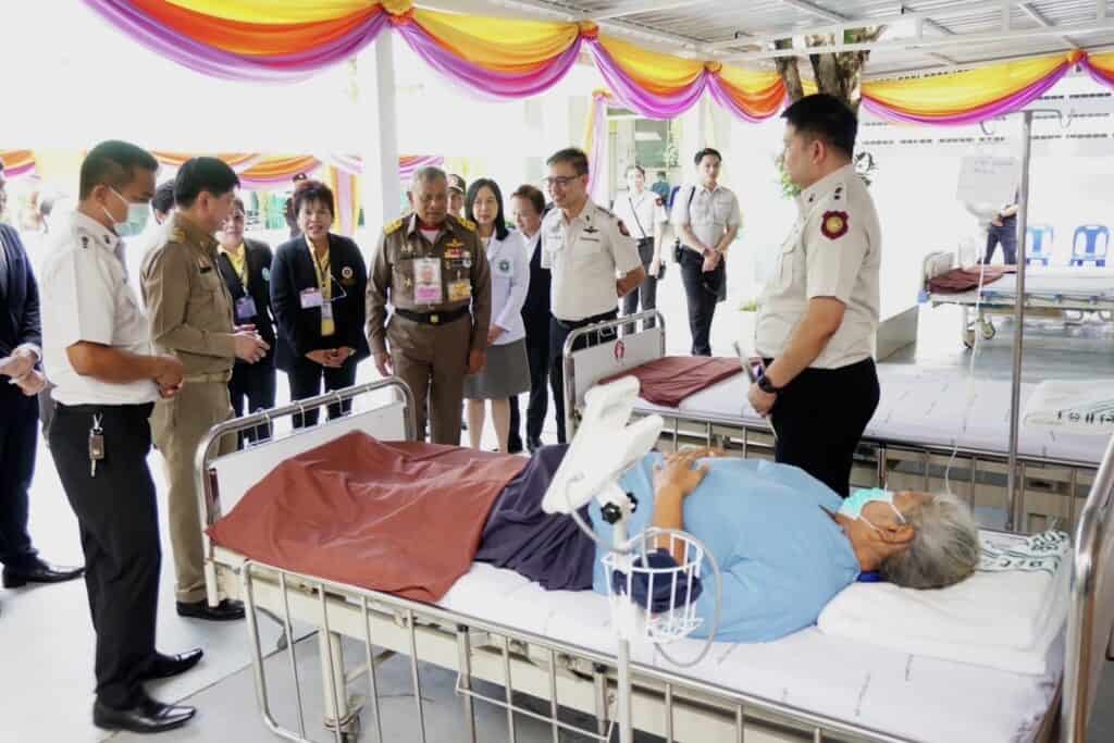 กรมวังผู้ใหญ่ในพระองค์ 904 เปิดโครงการคัดกรองมะเร็งลำไส้ใหญ่ด้วยการส่องกล้อง ( Colonoscopy) ครั้งแรกในประเทศ ที่เรือนจำกลางนครปฐม กรมวังผู้ใหญ่ในพระองค์ 904 เปิดโครงการคัดกรองมะเร็งลำไส้ใหญ่ด้วยการส่องกล้อง ( Colonoscopy) ครั้งแรกในประเทศ ที่เรือนจำกลางนครปฐม