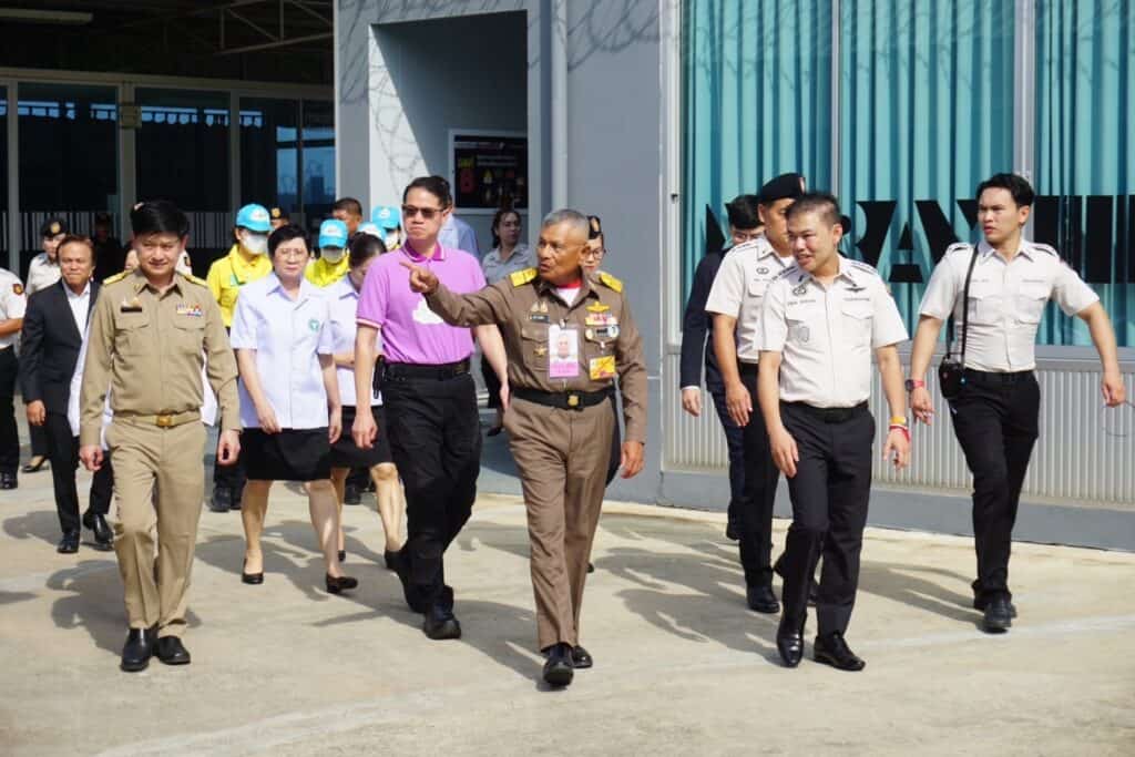 กรมวังผู้ใหญ่ในพระองค์ 904 เปิดโครงการคัดกรองมะเร็งลำไส้ใหญ่ด้วยการส่องกล้อง ( Colonoscopy) ครั้งแรกในประเทศ ที่เรือนจำกลางนครปฐม กรมวังผู้ใหญ่ในพระองค์ 904 เปิดโครงการคัดกรองมะเร็งลำไส้ใหญ่ด้วยการส่องกล้อง ( Colonoscopy) ครั้งแรกในประเทศ ที่เรือนจำกลางนครปฐม