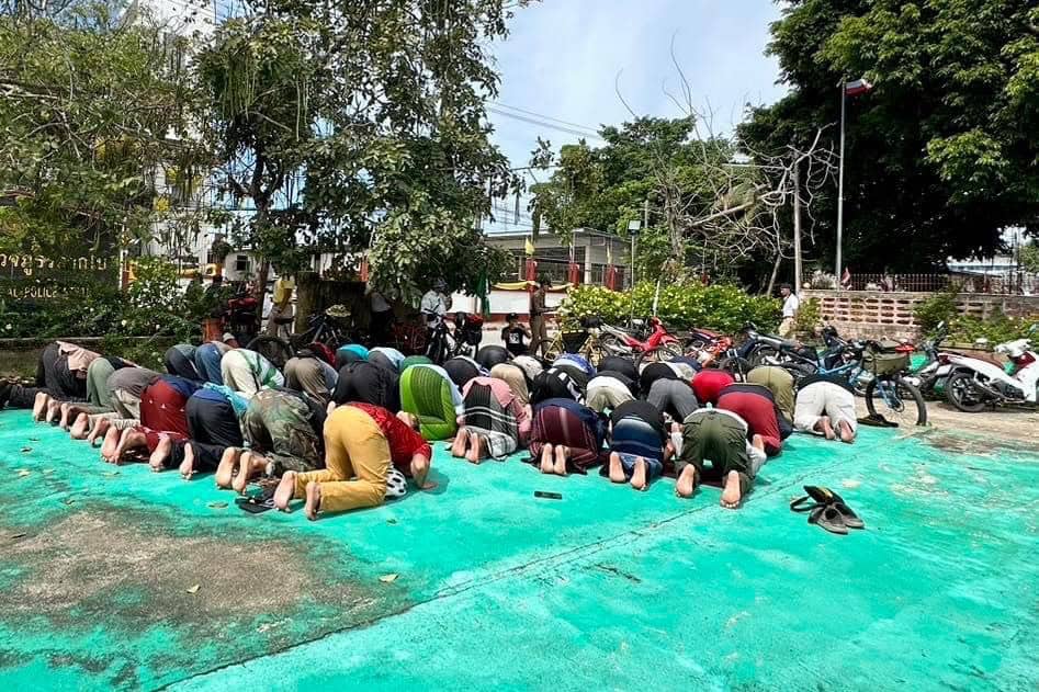 เริ่มแล้ว ปั่นเพื่อตามหาออกซิเจน จาก ตากใบ-หนองจิก รำลึก 20 ปีเหตุการณ์ตากใบ ปั่นจักรยานหาความยุติธรรมอีก 2 วันคดีตากใบหมดอายุความ เริ่มแล้ว ปั่นเพื่อตามหาออกซิเจน จาก ตากใบ-หนองจิก รำลึก 20 ปีเหตุการณ์ตากใบ ปั่นจักรยานหาความยุติธรรมอีก 2 วันคดีตากใบหมดอายุความ