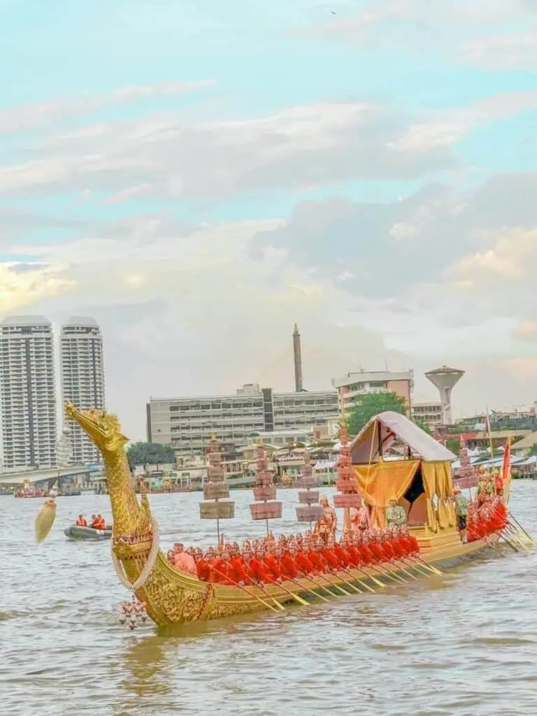 เปิดจุดอำนวยความสะดวก ให้ประชาชน ในการเฝ้ารับเสด็จฯ เนื่องในพระราชพิธีมหามงคลเฉลิมพระชนมพรรษา 6 รอบ 28 กรกฎาคม2567 