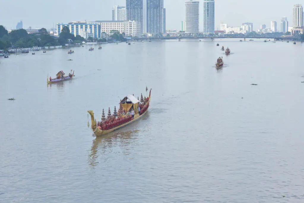 เปิดจุดอำนวยความสะดวก ให้ประชาชน ในการเฝ้ารับเสด็จฯ เนื่องในพระราชพิธีมหามงคลเฉลิมพระชนมพรรษา 6 รอบ 28 กรกฎาคม2567 