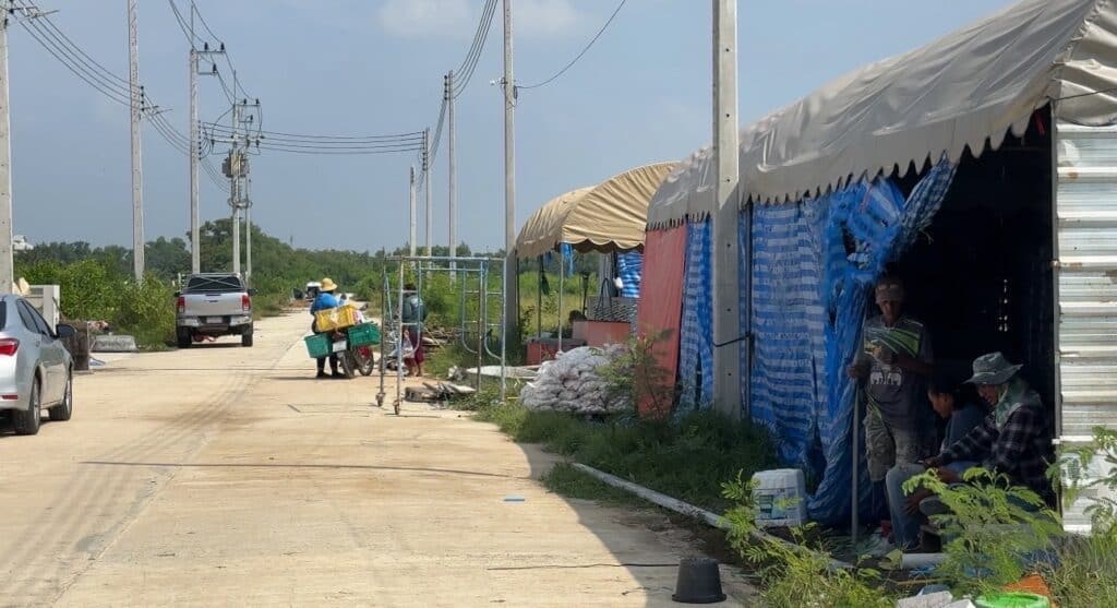 นครปฐม241067เตือนภัย ชายหญิงแสบ ทำทีสมัครงานก่อสร้างได้ทีเชิก จยย.คนงานลอยนวล เจ้าตัวเศร้าผ่อนกุญแจฟรี นครปฐม241067เตือนภัย ชายหญิงแสบ ทำทีสมัครงานก่อสร้างได้ทีเชิก จยย.คนงานลอยนวล เจ้าตัวเศร้าผ่อนกุญแจฟรี