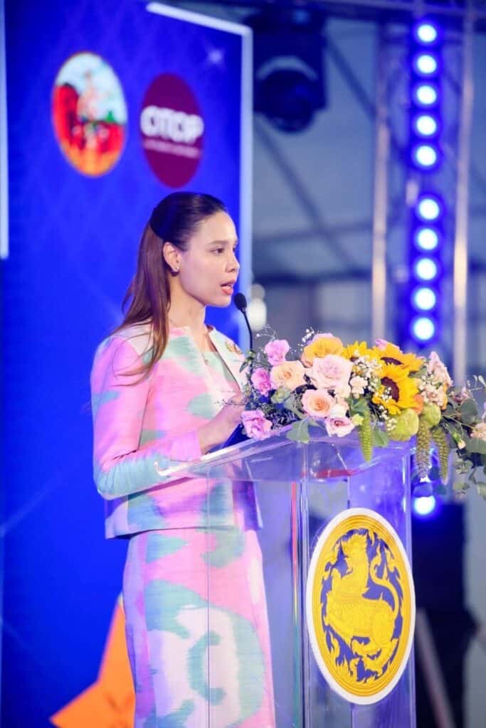 พช ยกภูมิปัญญาท้องถิ่นจากทั่วประเทศ พร้อมต้อนรับนักท่องเที่ยว ในการจัดการแข่งขัน MotoGP “PT Grand Prix of Thailand 2024” ณ สนามช้างอารีน่า อำเภอเมืองบุรีรัมย์ จังหวัดบุรีรัมย์ พช ยกภูมิปัญญาท้องถิ่นจากทั่วประเทศ พร้อมต้อนรับนักท่องเที่ยว ในการจัดการแข่งขัน MotoGP “PT Grand Prix of Thailand 2024” ณ สนามช้างอารีน่า อำเภอเมืองบุรีรัมย์ จังหวัดบุรีรัมย์