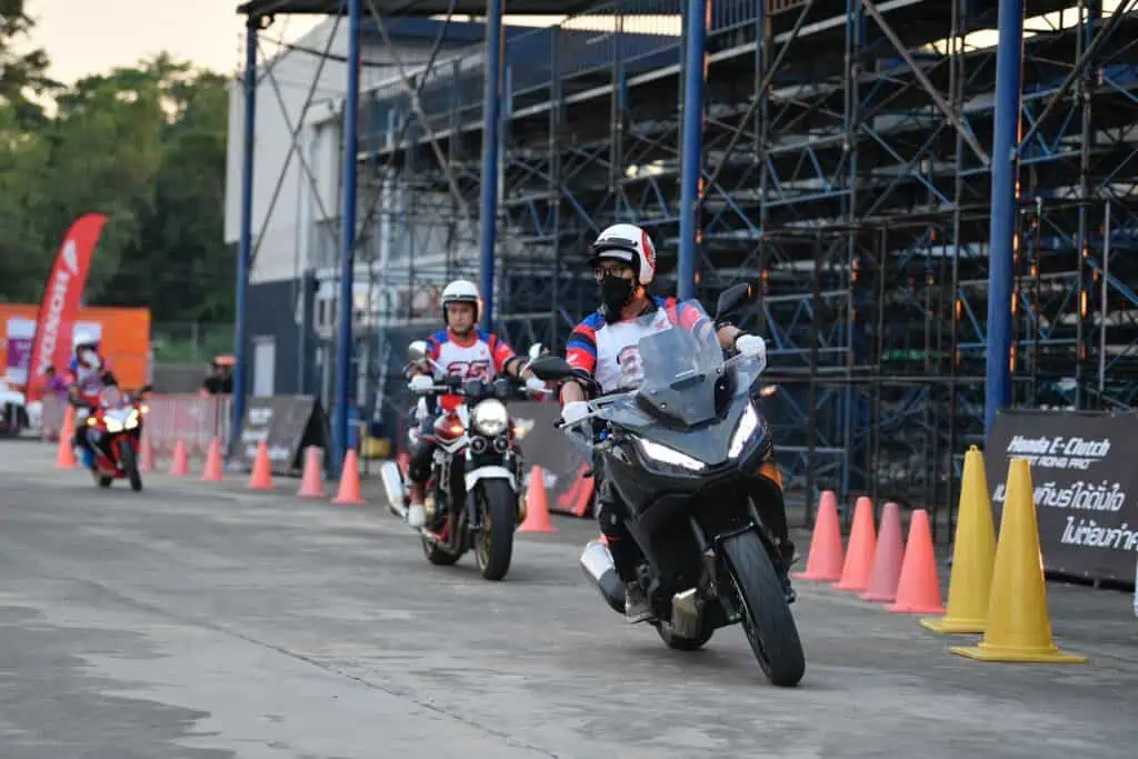 ฮอนด้า จัดกิจกรรม Test Riding ให้แฟนๆ มอเตอร์สปอร์ตใน ThaiGP 2024 ทดลองขับขี่รถหลากหลายรุ่น