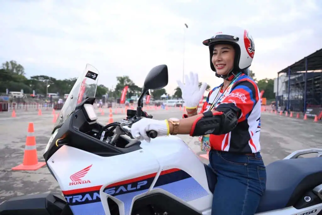 ฮอนด้า จัดกิจกรรม Test Riding ให้แฟนๆ มอเตอร์สปอร์ตใน ThaiGP 2024 ทดลองขับขี่รถหลากหลายรุ่น