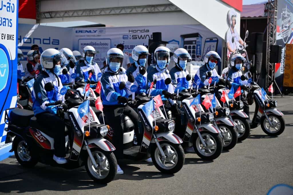 “ไทยฮอนด้า” ต้อนรับแฟนๆ มอเตอร์สปอร์ต สัมผัสนวัตกรรมรถจักรยานยนต์ไฟฟ้า Honda Benly e: บริการรับ-ส่ง ผู้เข้าชมบริเวณทางเข้า “Welcome area EV Station” ไทยจีพี 2024 “ไทยฮอนด้า” ต้อนรับแฟนๆ มอเตอร์สปอร์ต สัมผัสนวัตกรรมรถจักรยานยนต์ไฟฟ้า Honda Benly e: บริการรับ-ส่ง ผู้เข้าชมบริเวณทางเข้า “Welcome area EV Station” ไทยจีพี 2024