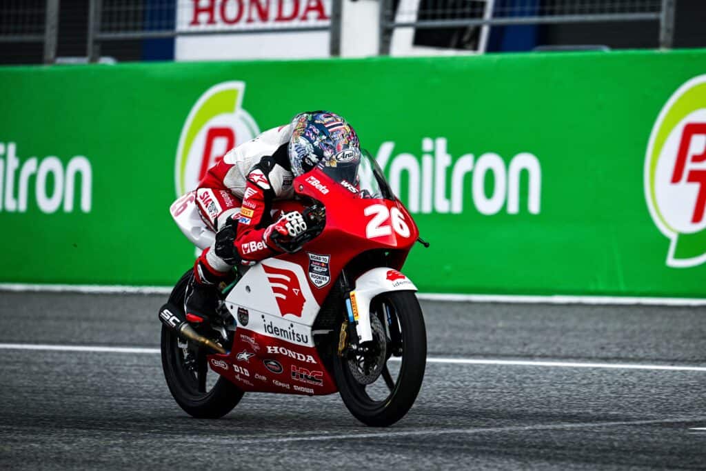 “ไม้คิว-เกียรติศักดิ์” ดาวรุ่งไทย “ฮอนด้า เรซ ทู เดอะ ดรีม” คว้าโพเดียม “เอเชีย ทาเลนต์” ที่ บุรีรัมย์ “ไม้คิว-เกียรติศักดิ์” ดาวรุ่งไทย “ฮอนด้า เรซ ทู เดอะ ดรีม” คว้าโพเดียม “เอเชีย ทาเลนต์” ที่ บุรีรัมย์