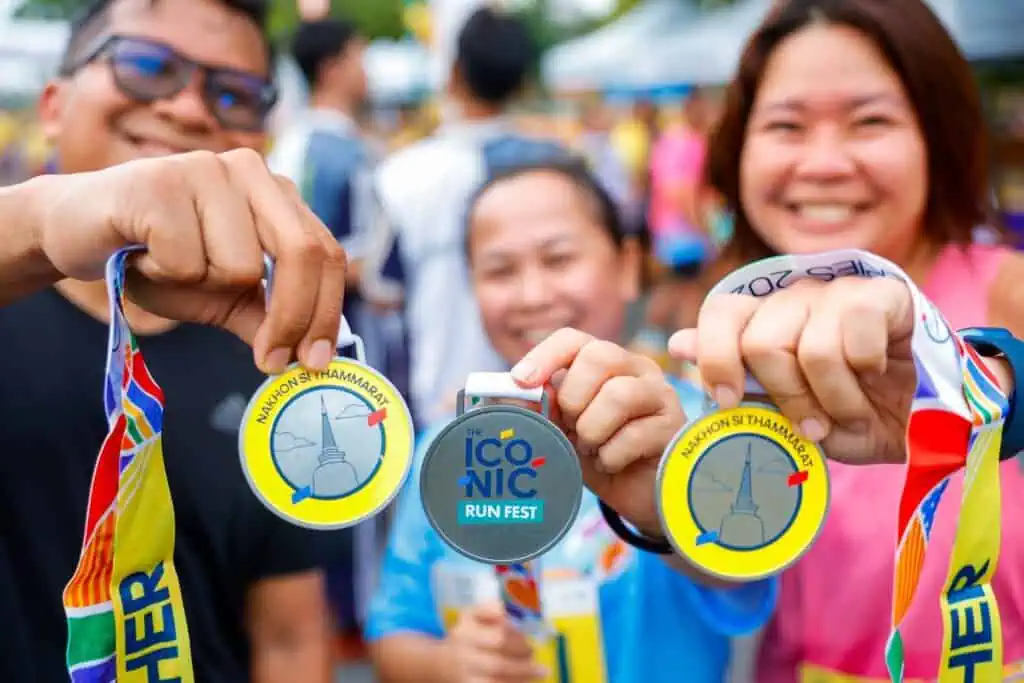 ปิดท้ายเทศกาล The ICONiC Run Fest 2024 เดิน วิ่ง กิน เที่ยว เชิงคุณภาพ สุดยิ่งใหญ่ สสส. สานพลัง ภาคี จ.นครศรีฯ เปิดเมืองมรดกล้ำค่าของชาวใต้ สร้างรายได้เชิงเศรษฐกิจสู่ชุมชนต่อเนื่อง ชวนสัมผัสวิถีชีวิตคนเมืองคอน ผ่านตลาดอาหาร Heathy Market เตรียมขยายผลพัฒนาแผนยุทธศาสตร์จังหวัดสร้างเศรษฐกิจชุมชนยั่งยืน