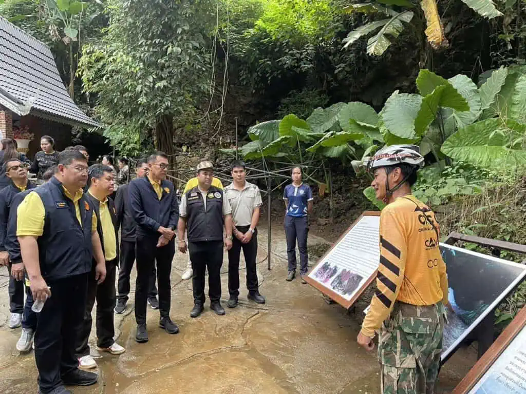 กมธ. ทรัพยากรธรรมชาติฯ ลงพื้นที่ศึกษาดูงานน้ำป่า-ดินโคลนถล่ม เชียงราย-เชียงใหม่