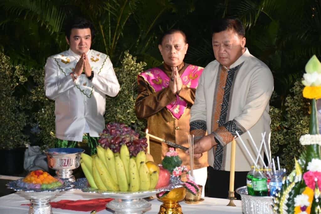 ลอยกระทง ท่าน้ำปากเกร็ด มหกรรมกระตุ้นเศรษฐกิจ-ส่งเสริมวัฒนธรรม ลอยกระทง ท่าน้ำปากเกร็ด มหกรรมกระตุ้นเศรษฐกิจ-ส่งเสริมวัฒนธรรม